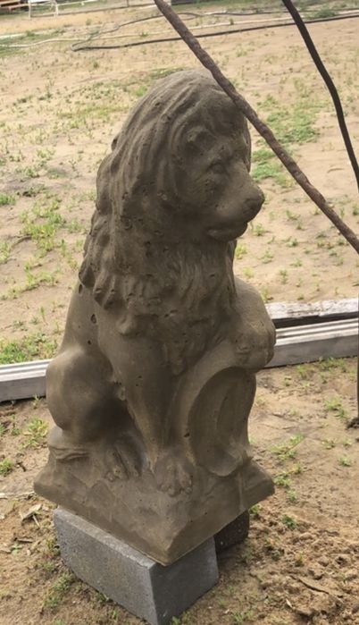 Декоротивные львы