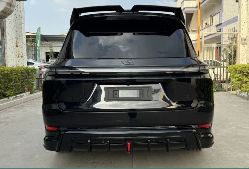 Обвес на Lixiang L9