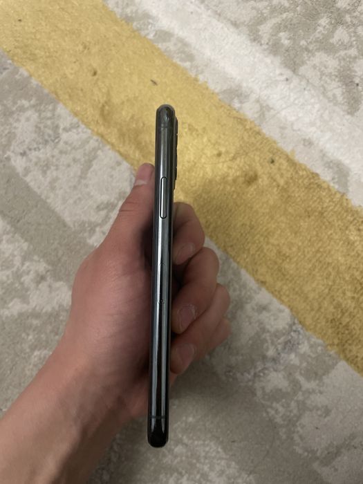 iphone 11 Pro  срочно прадаюотся