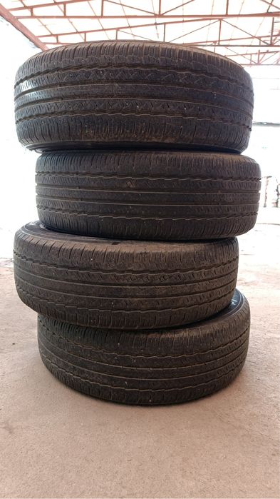 Продам комплект летней 235/60R18