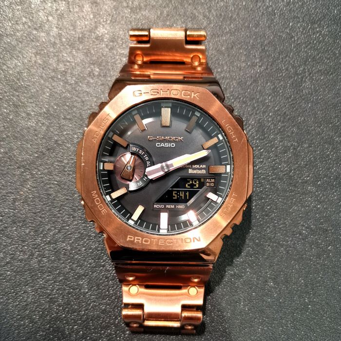 Vând urgent Gshock de la Casio