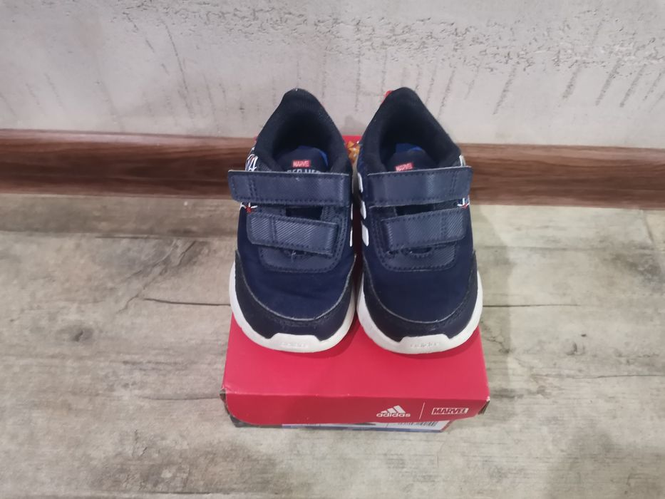 Детски маратонки Adidas tensaur