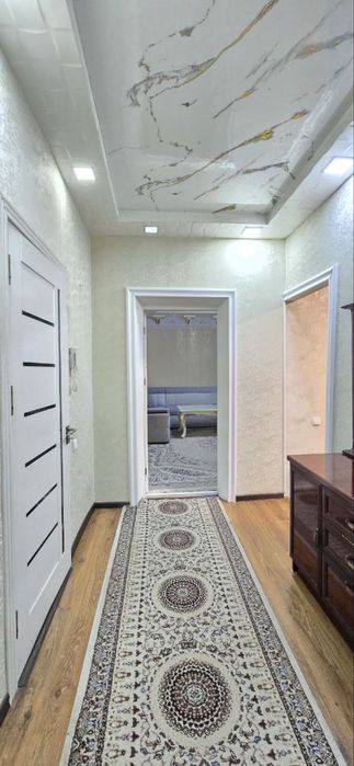 Продается 2в3 комнатная квартира Чиланзар 20а Хамкор банк