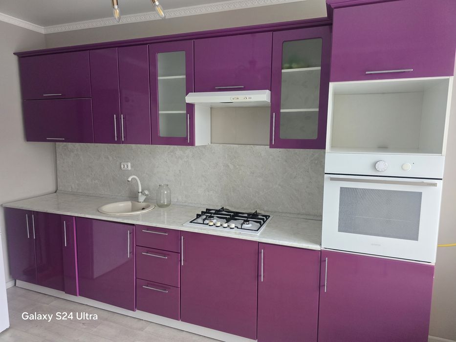 Кухонный гарнитур с техникой б/у