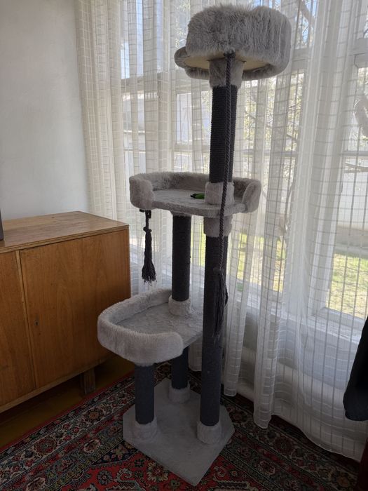 Mushuklar oʻynashi uchun minora(Когтеточки для кошки)Xolati zoʻr.