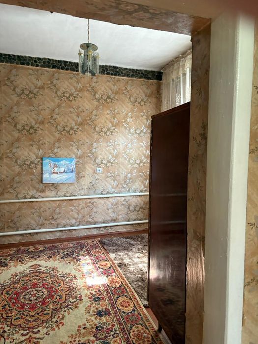 Продаётся дом, договорная.