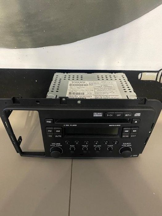 Radio CD HU85 Volvo S60 V70 XC70 30745813
