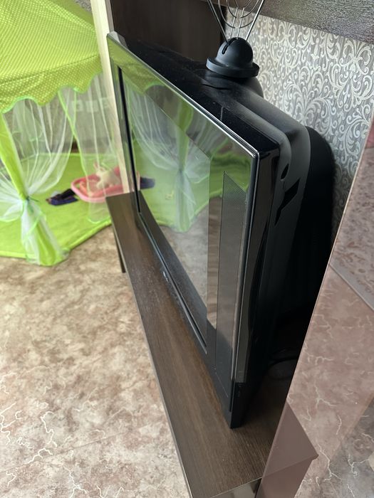 Продам телевизор