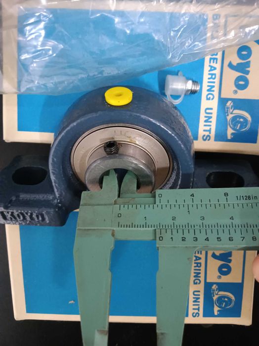 KOYO UCP202J с лагерно тяло чисто нови