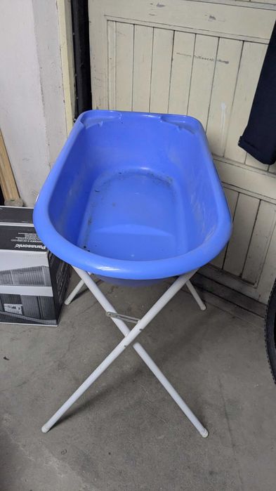 Бебешко корито със стойка