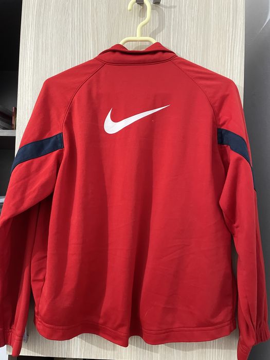 Vând hanorac nike dama