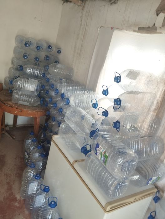 Таза баклашкалар бар