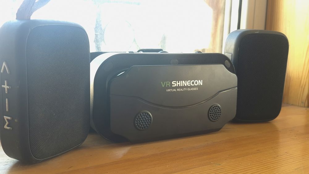 VR очки + 2 колонки