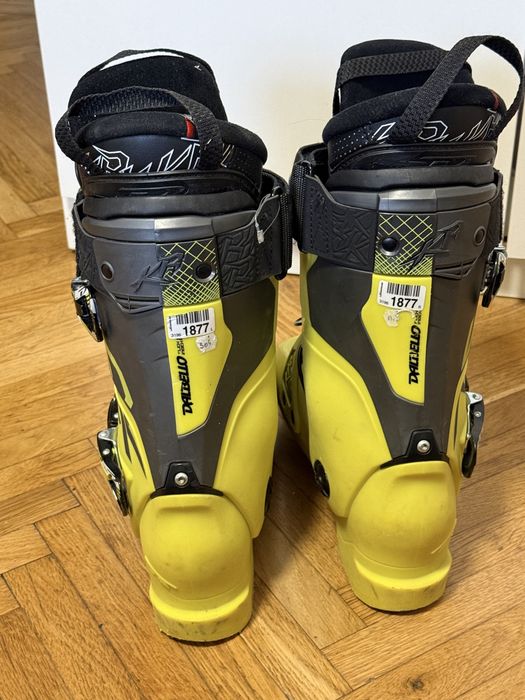 Vând clăpari ski Dalbello Krypton VPro – Flex 130 – Mondo 26 / EU 40