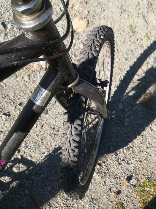 Vind bicicletă MTB pe 26 foarte bună made  Italia  RAGAZZI Fac și schinb cu telefon .