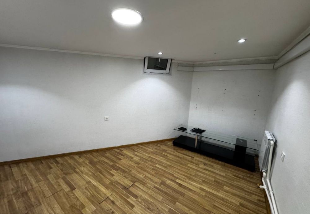 Аренда под офис 2 минут от метро Шахристан! 60м2, 2 комната 500$!