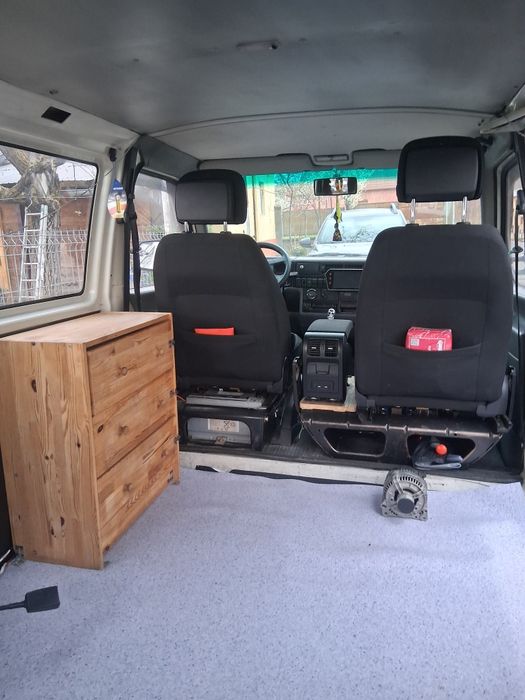 VOLKSWAGEN Transporter 1995 — imagine 3