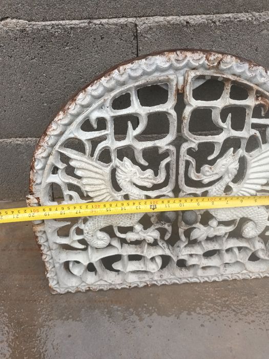 Usa semineu fonta model deosebit