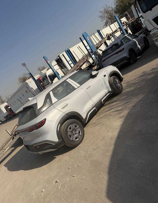 Byd yuan up smart drive