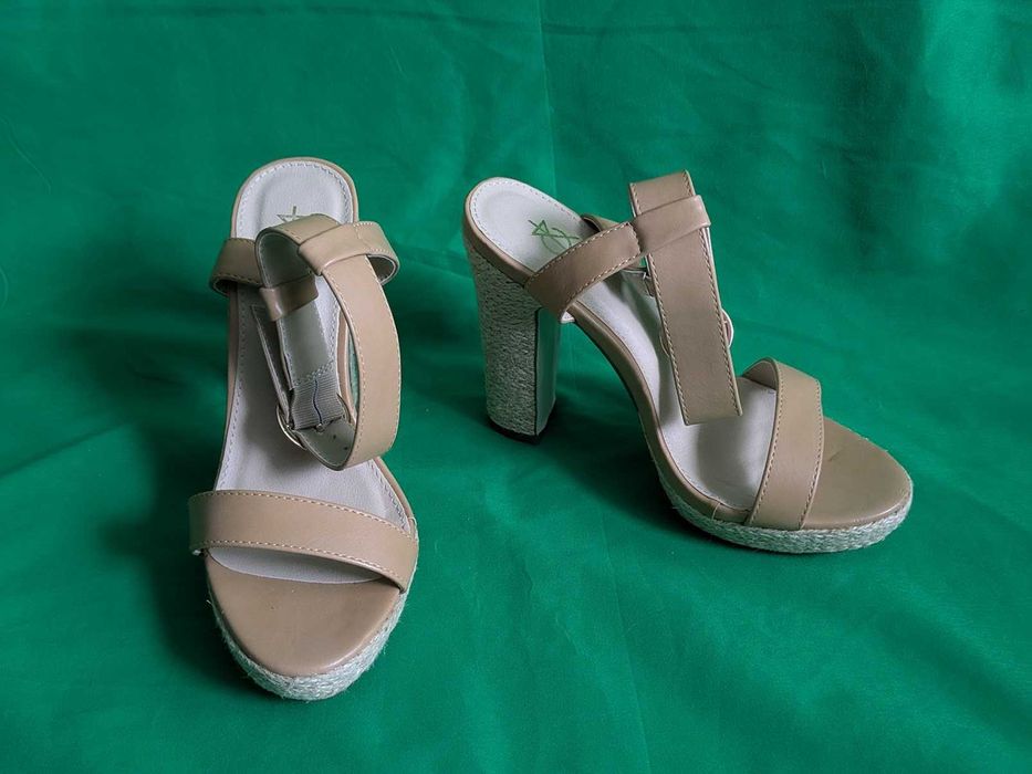 Sandale dame, bej, nou, marimea 37