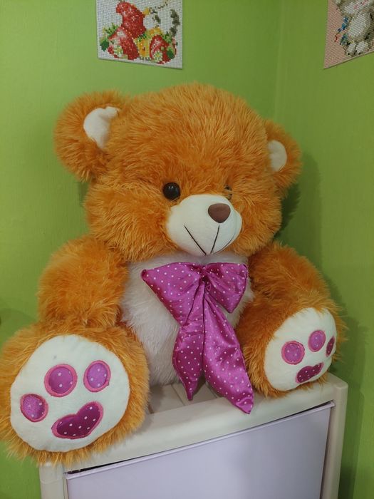 Большой милый медведь