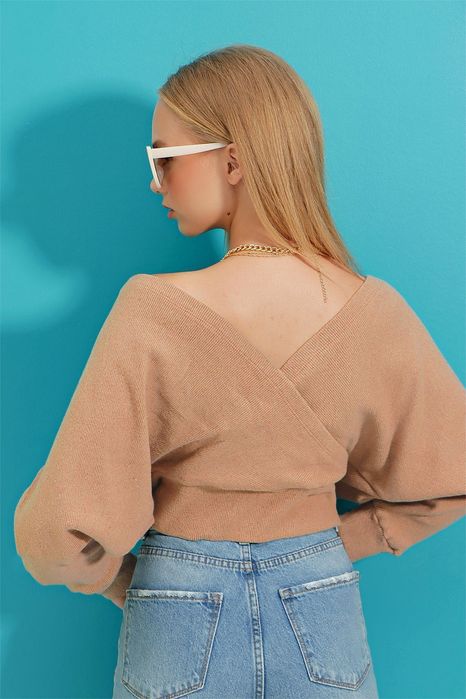 Скидки! Новый бежевый лонгслив на запах Турция