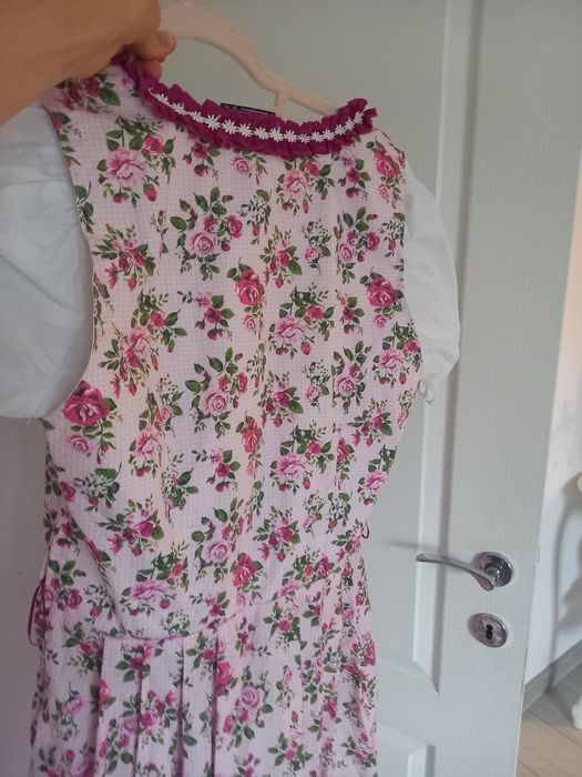 Rochie nemteasca (dirndl) in stare foarte buna