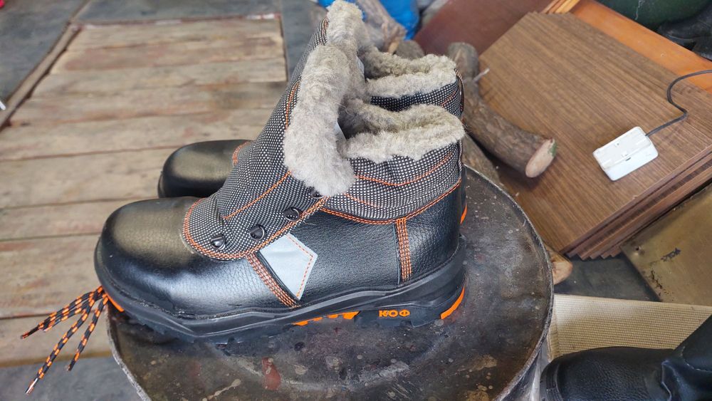 Спецодежда для производства работ.