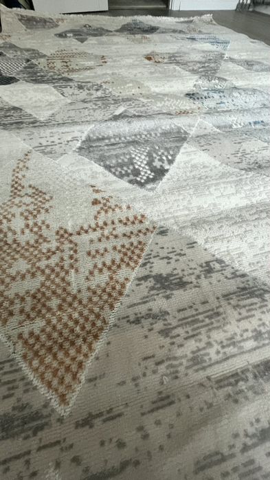 Продам новый ковёр 2×3м Турция