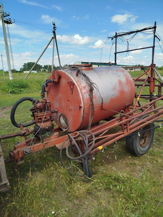 Продам Опрыскиватель