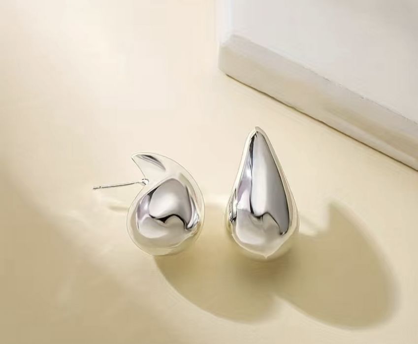 Cercei eleganti stil picatura placati / aur sau argint