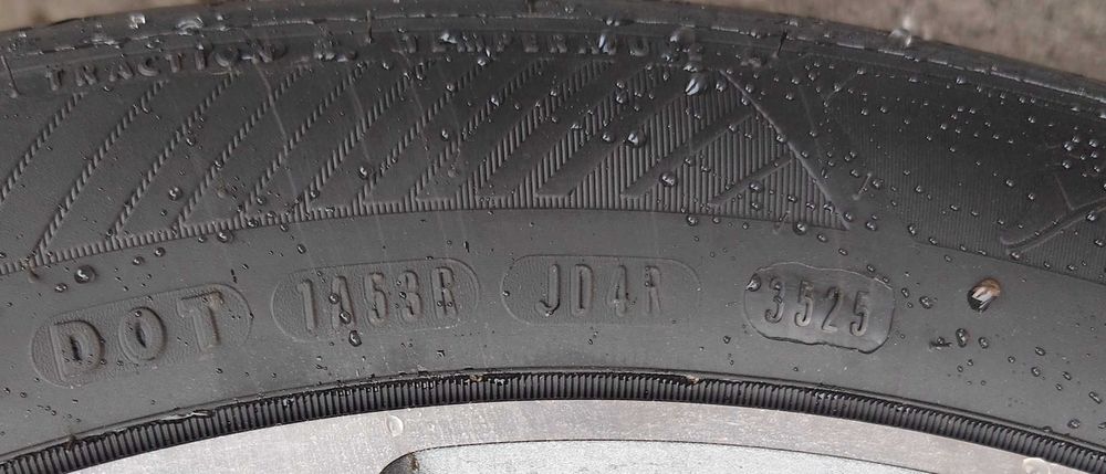 GOODYEAR EFFIGRIP PERF 2 - 215/55R17 98W - 4 броя