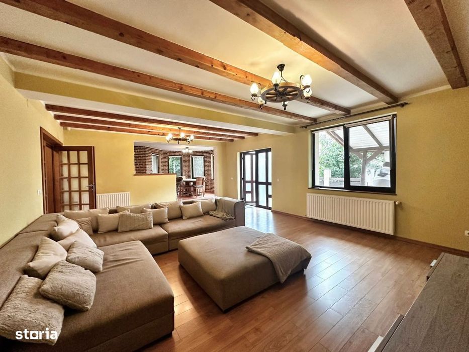 Casă de închiriat - 5 camere | 190 mp utili|Curte 500 mp|Saună|Stupini