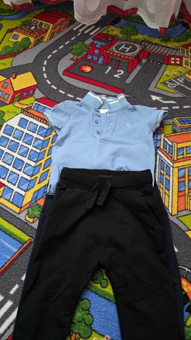 Pantaloni bebe foarte mici