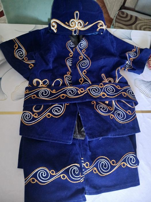 Сдам национальные кастюмы .