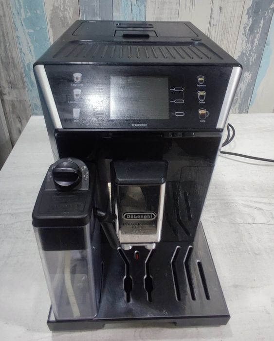 Кофемашина Delonghi ECAM 550.65.SB