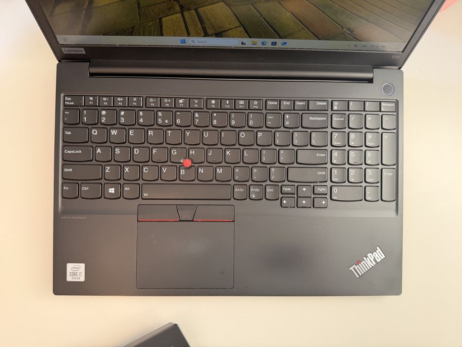 Lenovo ThinkPad E15 – Intel i7 | 16GB RAM | SSD 1.5TB | Windows 11