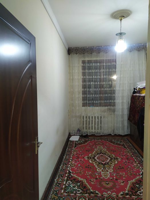 Продам 4-комнатная квартиру метро Чиланзар