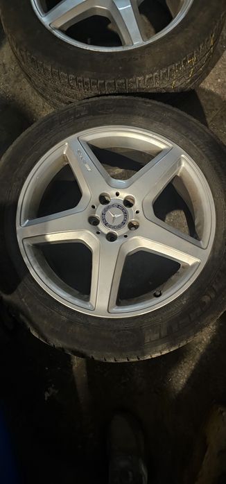 Гуми с джанти за ML350
