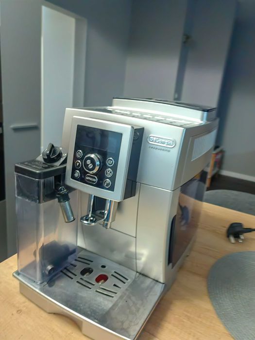 Кафе Машина DeLonghi Cappuccino ECAM 23.460.W Bean to Cup Coffee Machine – White