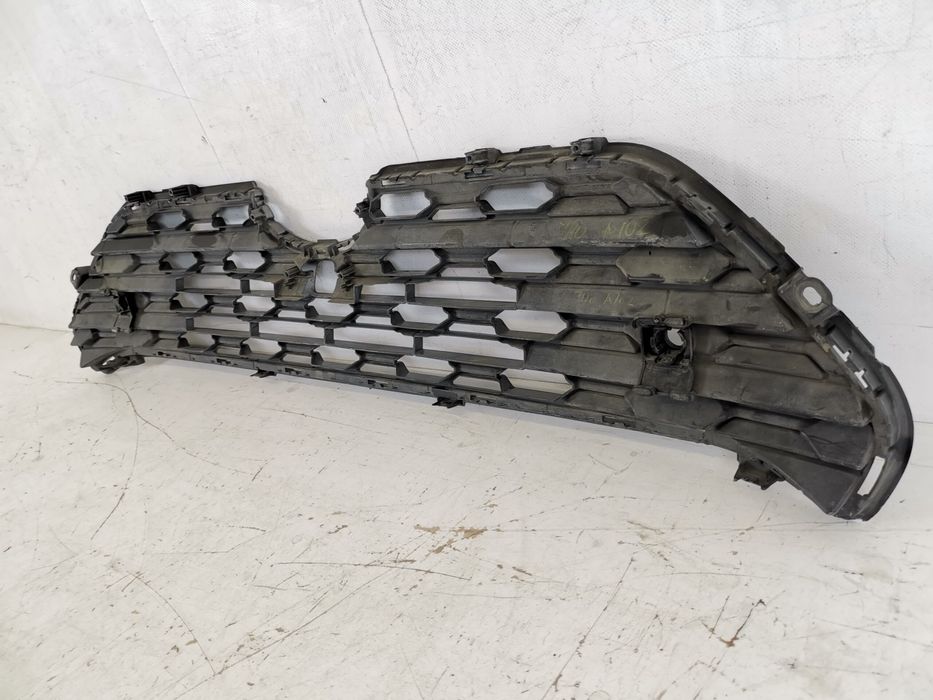 Радиаторна решетка Тойота РАВ4 / Toyota RAV4 Оригинална в добро състоя