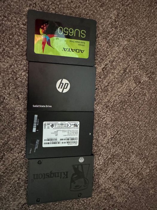 SSD uri  240gb / 500gb