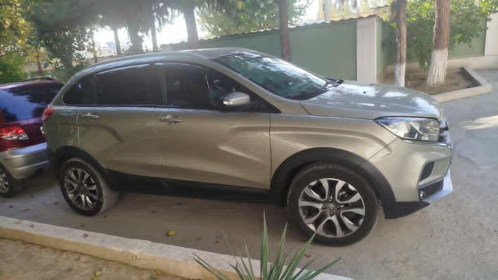 2021 lada x-ray 1.8  kraska toza 105000 yurgan yurb turgan mowna