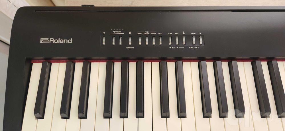 Roland FP-30 — Цифровое пианино 88 клавиш (Идеальное состояние)