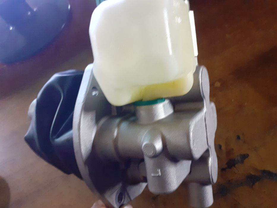 Гидрокулиса мерседес актрос.