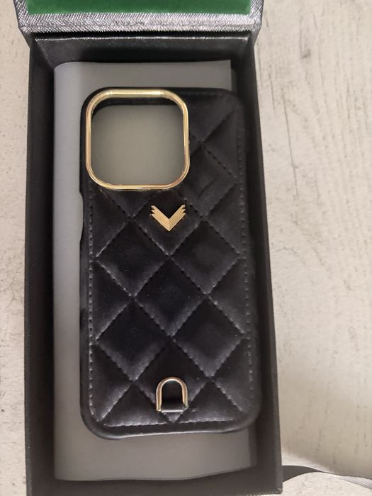 Husa velante si louis vuitton pt iphone 16 pro