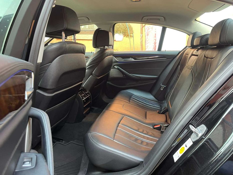 Vand BMW 540i xDrive pret 25.750 Euro