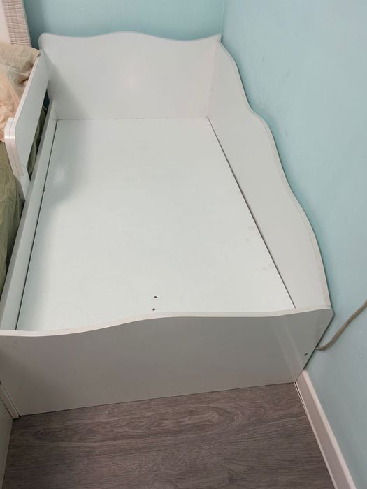 Детские кроватки