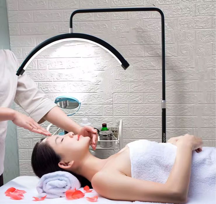 Lampa Semiluna Led Cosmetica Tatuaje Lumina Gene Makeup 36W Pat/Masa