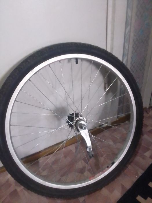 Колеса разные.вело.коляска.